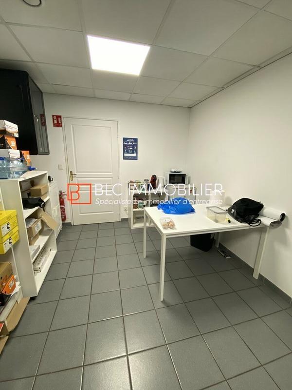 Local commercial - 115 m²