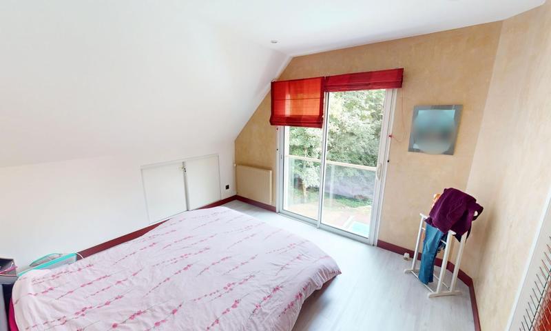 Maison contemporaine - 222 m² - 8 pièces