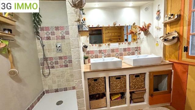 Maison en pierre - 88 m² - 4 pièces