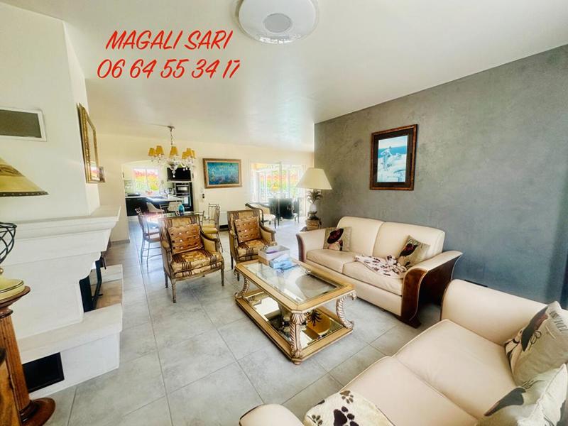 Villa - 158 m² - 6 pièces