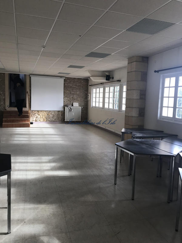 Maison - 550 m² - 21 pièces