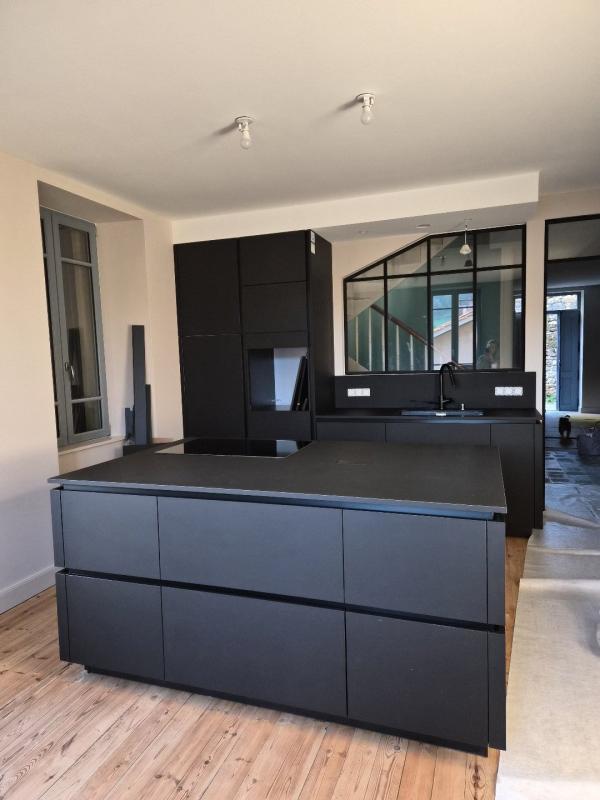 Maison - 220 m² - 8 pièces