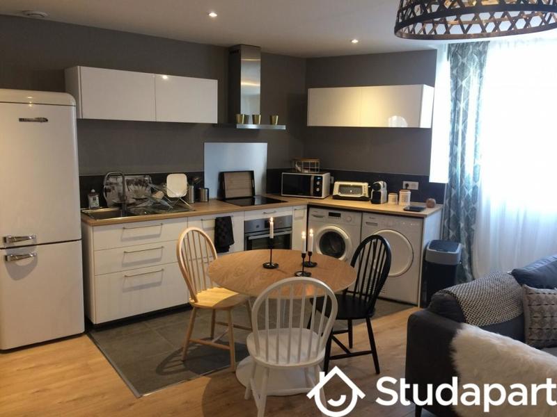 Chambre - 14 m² - 1 pièce