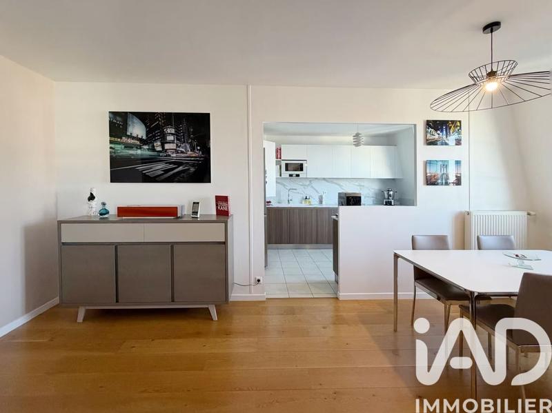 Appartement - 111 m² - 5 pièces