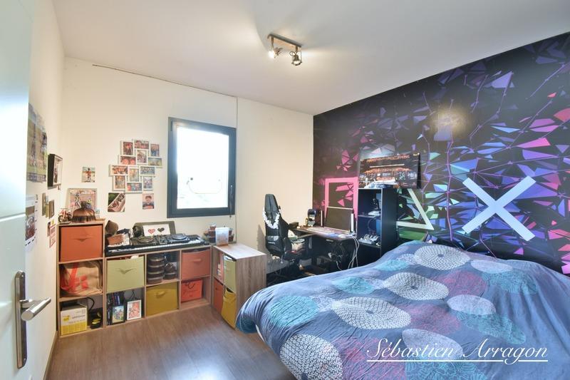 Maison - 212 m² - 6 pièces