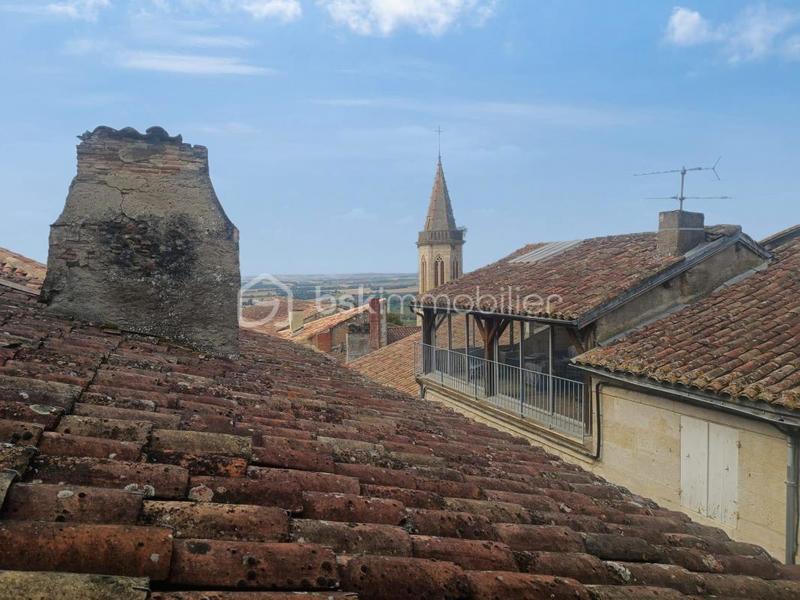 Immeuble - 90 m² - 4 pièces