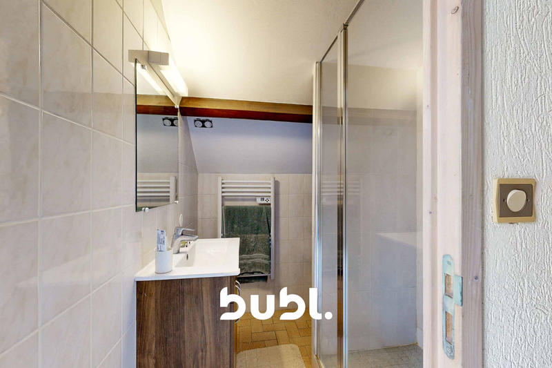 Maison - 193 m² - 8 pièces