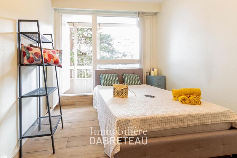 Appartement - 110 m² - 7 pièces