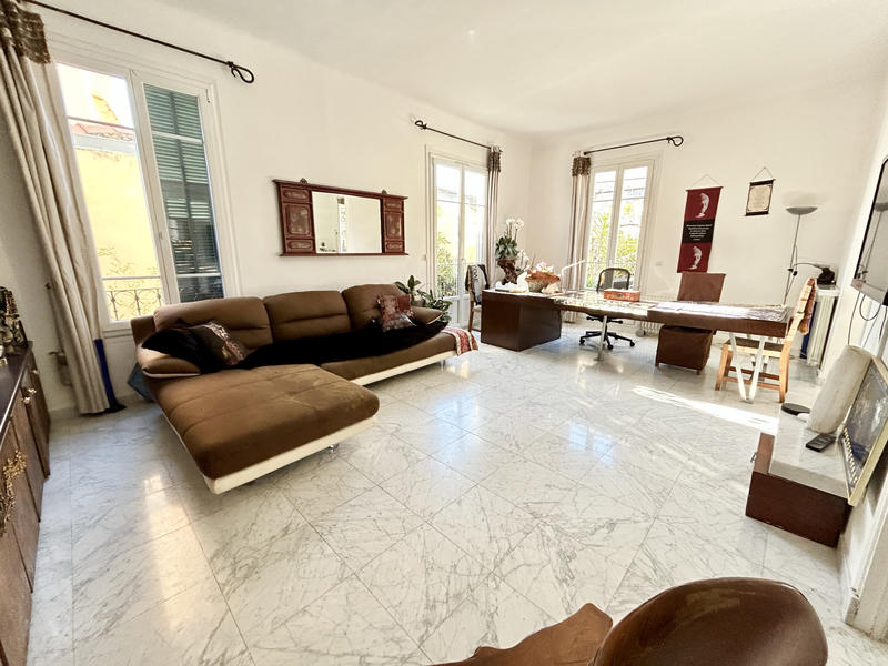 Appartement - 158 m² - 4 pièces