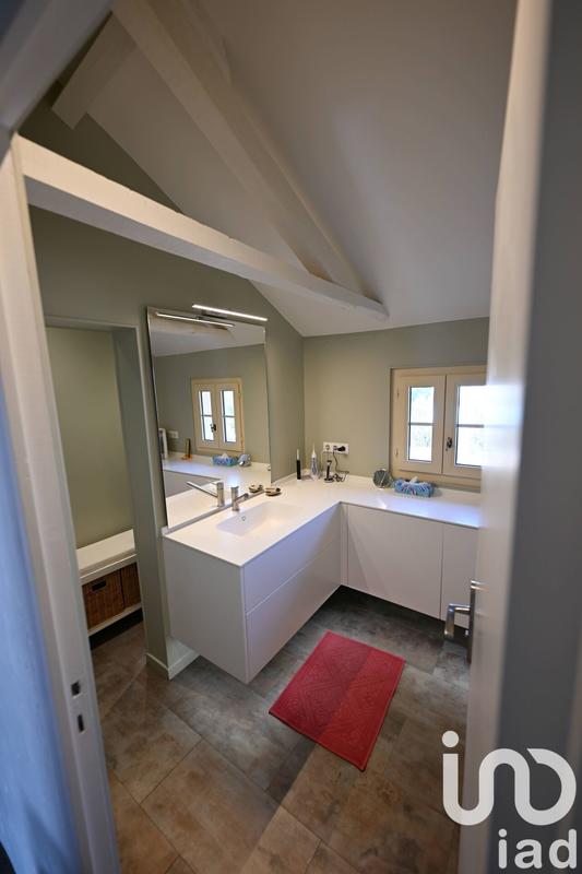 Maison - 163 m² - 5 pièces