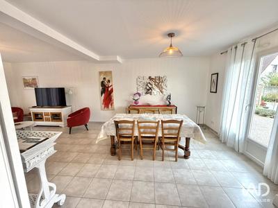 Maison - 107 m² - 5 pièces