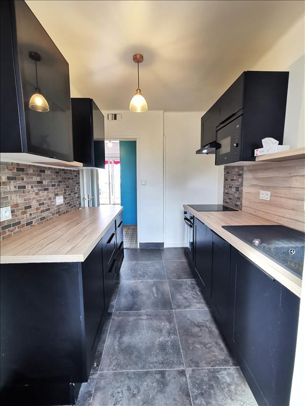 Appartement - 65 m² - 4 pièces