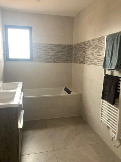 Maison - 201 m² - 6 pièces