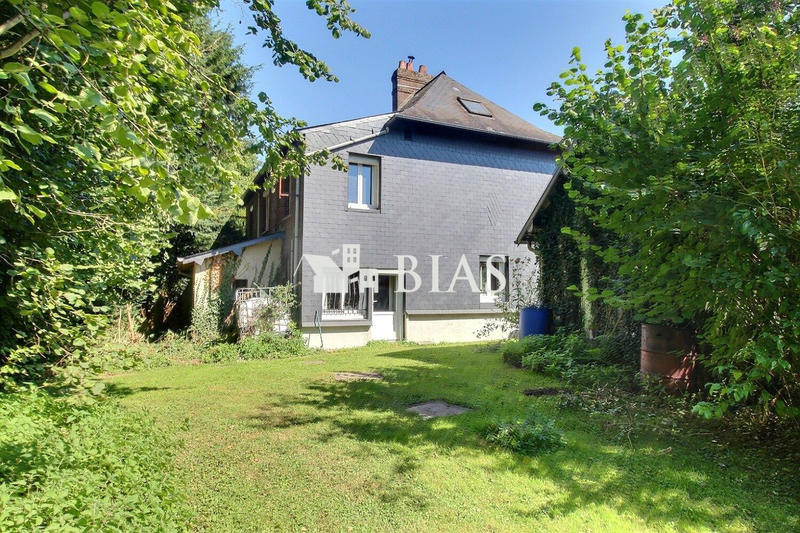 Maison - 175 m² - 6 pièces