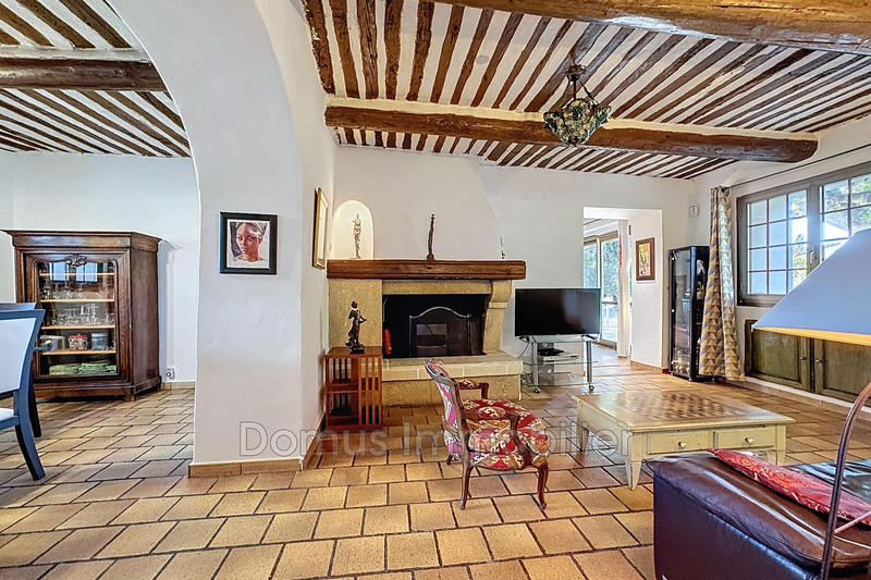 Maison - 197 m² - 8 pièces