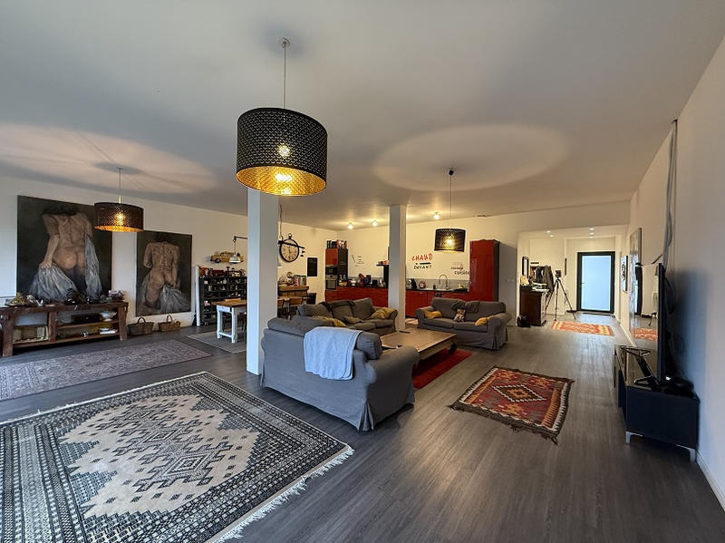 Maison - 195 m² - 5 pièces