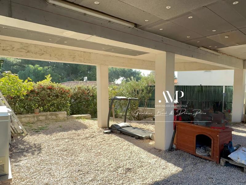 Propriété - 180 m² - 5 pièces