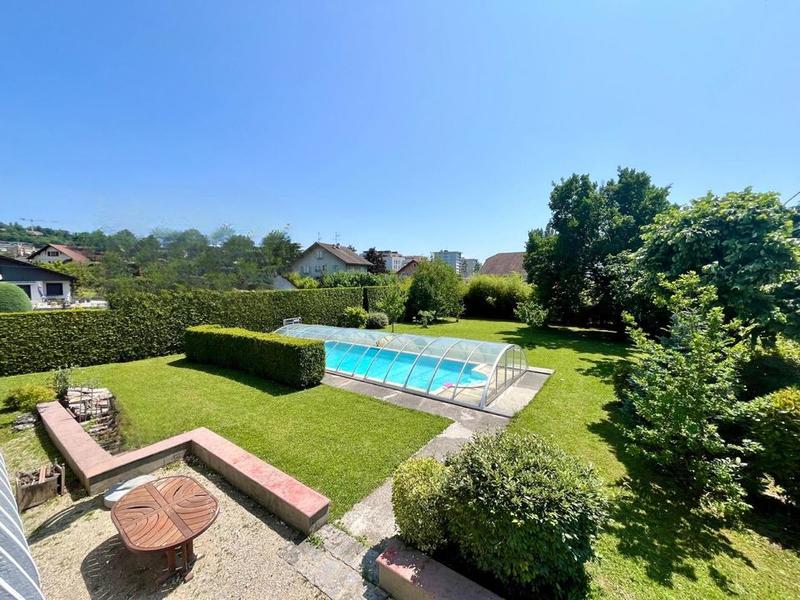 Maison - 272 m² - 7 pièces