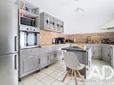 Maison - 110 m² - 4 pièces