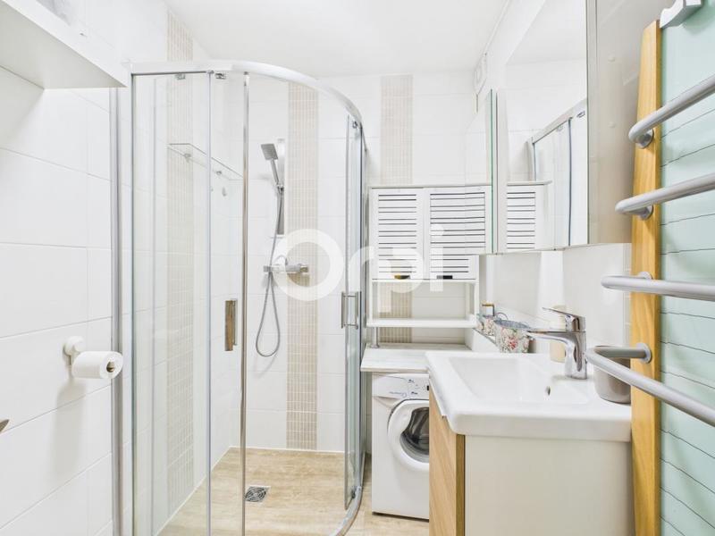 Maison - 260 m² - 6 pièces