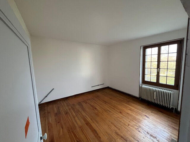 Maison - 166 m² - 7 pièces