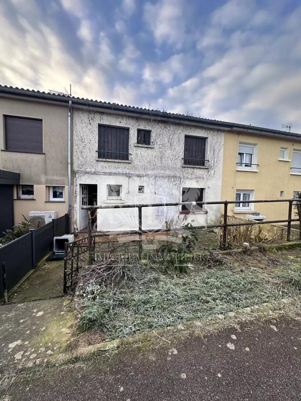 Maison jumelée - 80 m² - 4 pièces