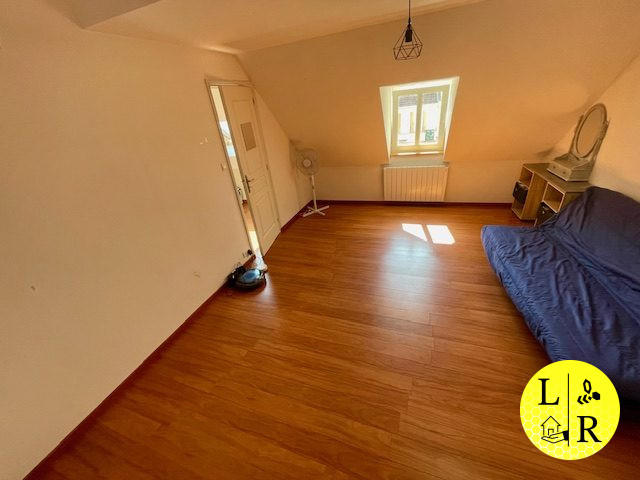 Maison - 167 m² - 8 pièces