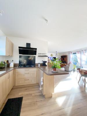 Villa - 90 m² - 5 pièces