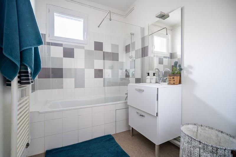 Appartement - 75 m² - 4 pièces