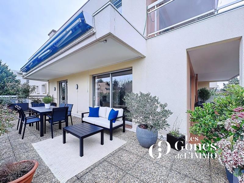 Appartement - 94 m² - 4 pièces