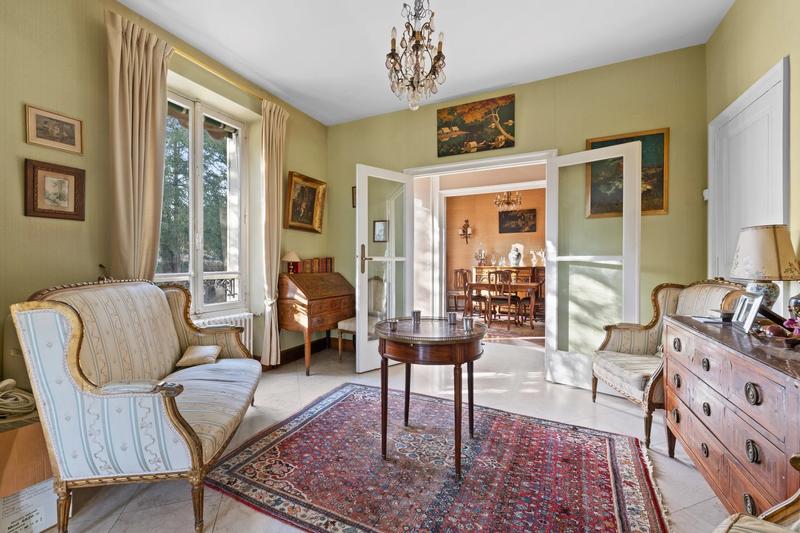 Villa - 160 m² - 8 pièces