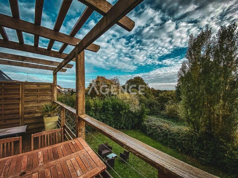 Maison - 90 m² - 5 pièces