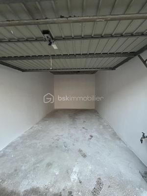 Garage - 13 m²