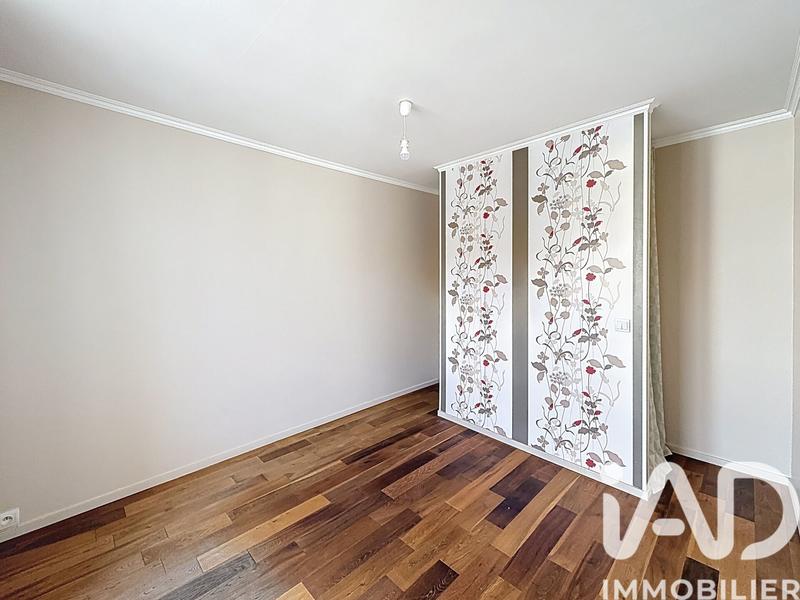 Maison - 147 m² - 9 pièces