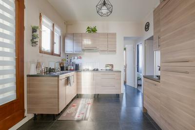 Maison - 175 m² - 11 pièces