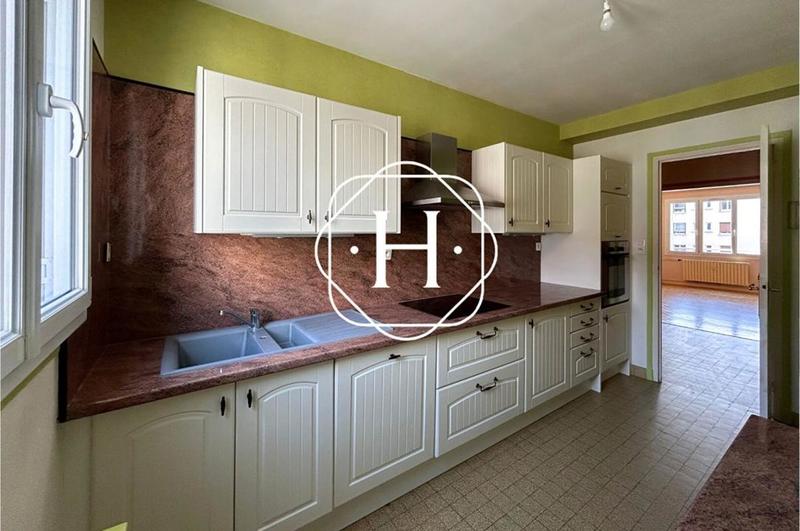 Appartement - 85 m² - 4 pièces