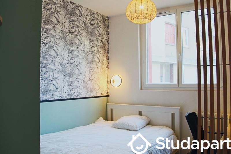 Chambre - 13 m² - 1 pièce