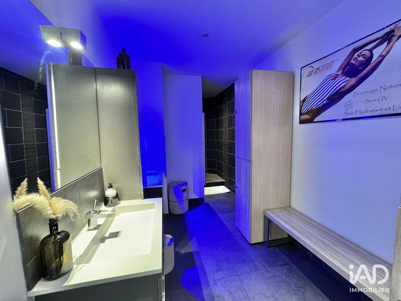 Local commercial - 221 m²