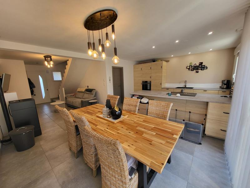 Maison - 97 m² - 5 pièces