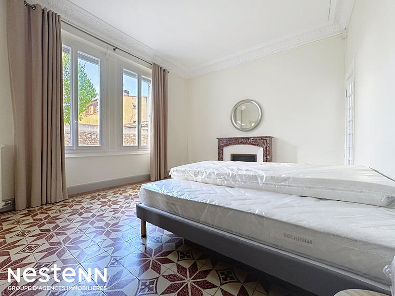 Maison - 184 m² - 7 pièces