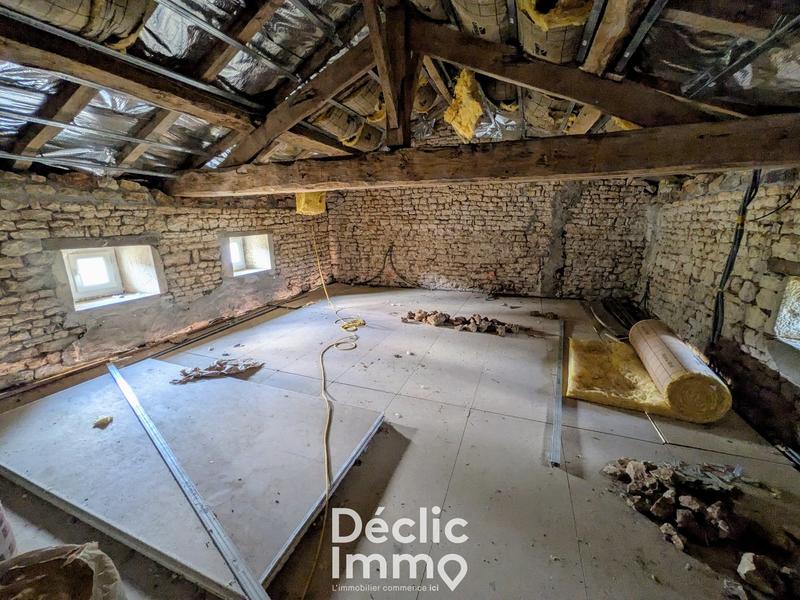 Maison ancienne - 204 m² - 3 pièces