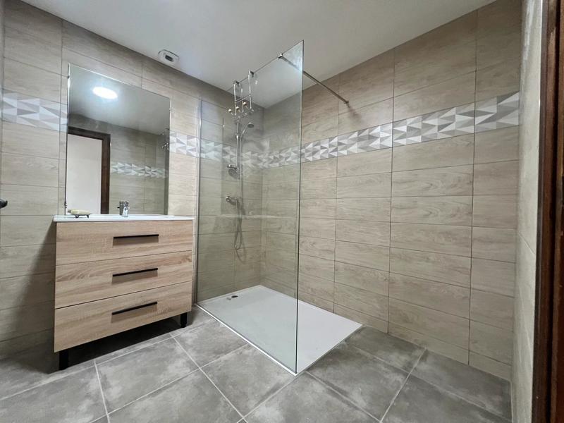 Appartement - 99 m² - 3 pièces