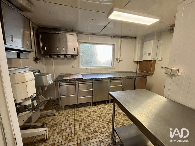 Local commercial - 200 m²