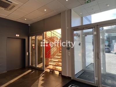 Bureau - 1 612 m² - 20 pièces