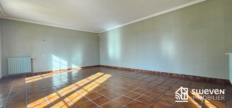 Maison traditionnelle - 146 m² - 6 pièces