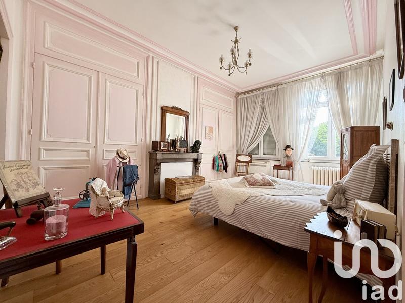 Maison - 295 m² - 6 pièces