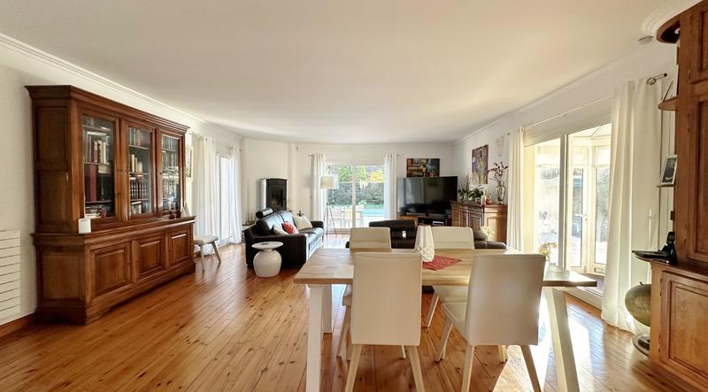 Maison contemporaine - 182 m² - 5 pièces