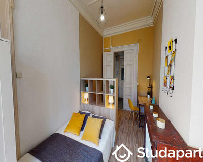 Chambre - 100 m² - 1 pièce