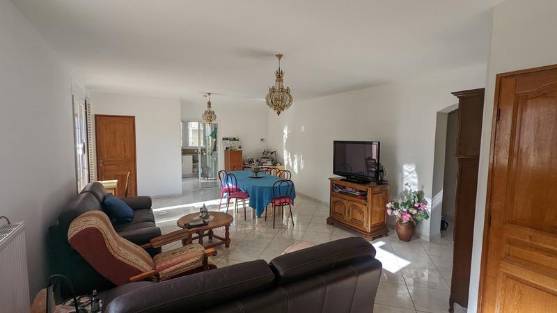 Maison traditionnelle - 206 m² - 8 pièces