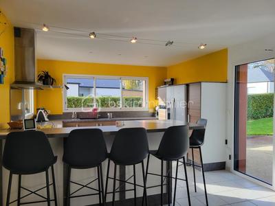 Maison - 176 m² - 7 pièces